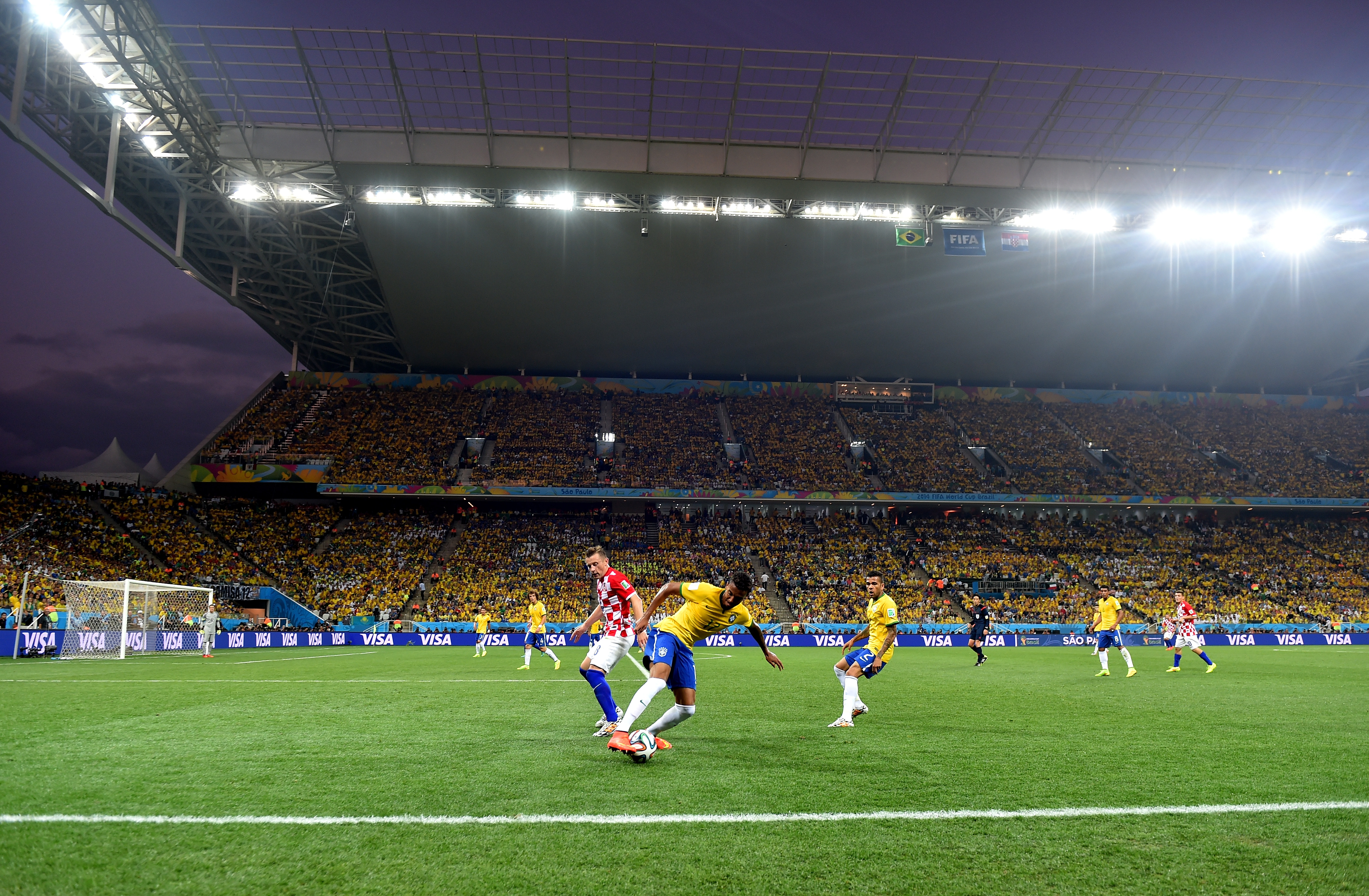 As Copas em 12 de junho: Brasil estreia na Copa 2014 em Itaquera
