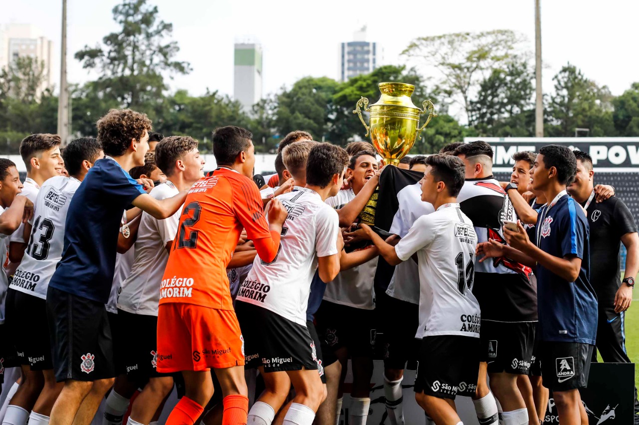 Vôlei Sub-14 do Corinthians conquista título do Campeonato Paulista Feminino