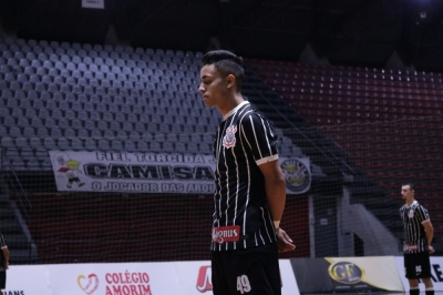 Corinthians anuncia patrocínio master do Grupo São Cristóvão Saúde no  futsal masculino; futebol feminino estampará marca nos shorts