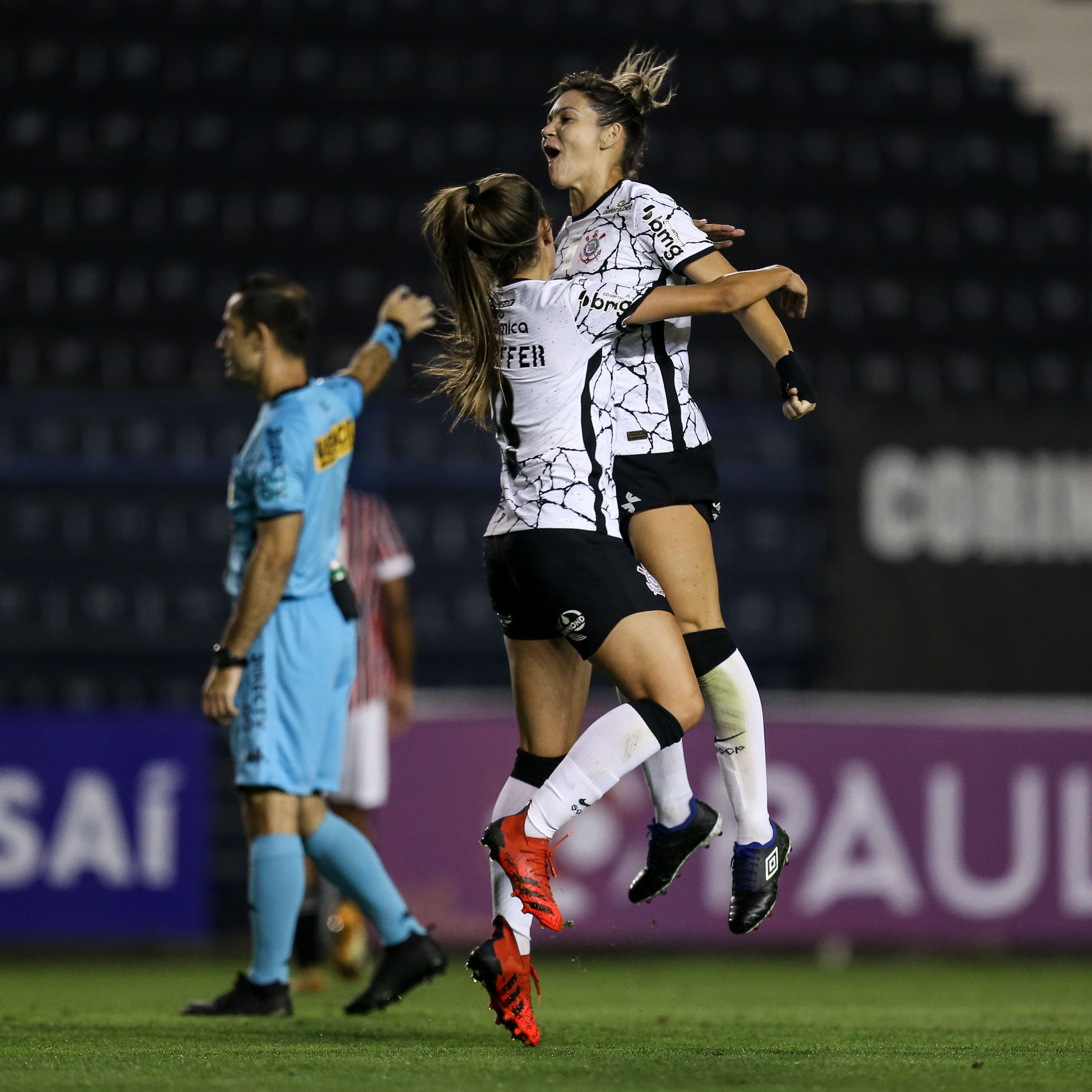 São Paulo vence o Corinthians pelo Campeonato Paulista Feminino e