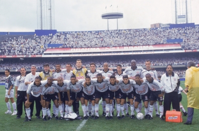 Contra o Cruzeiro, Timão iniciava disputa pelo título Brasileiro de 1998, há 23 anos 