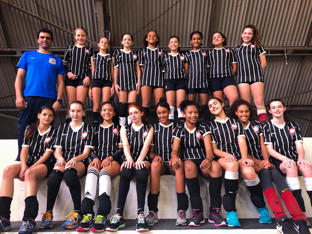 Vôlei Feminino Sub-13: Corinthians supera Guarulhos pelo Campeonato Paulista