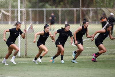 Próximo de completar 100 jogos pelo Timão, Guedes afirma: “Quero conquistar  títulos”