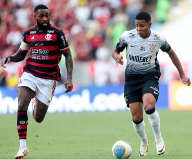 No Maracanã, Corinthians é superado pelo Flamengo no Brasileirão 2024