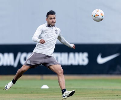 Futebol masculino: Corinthians tem treino tático para encarar Racing-URU